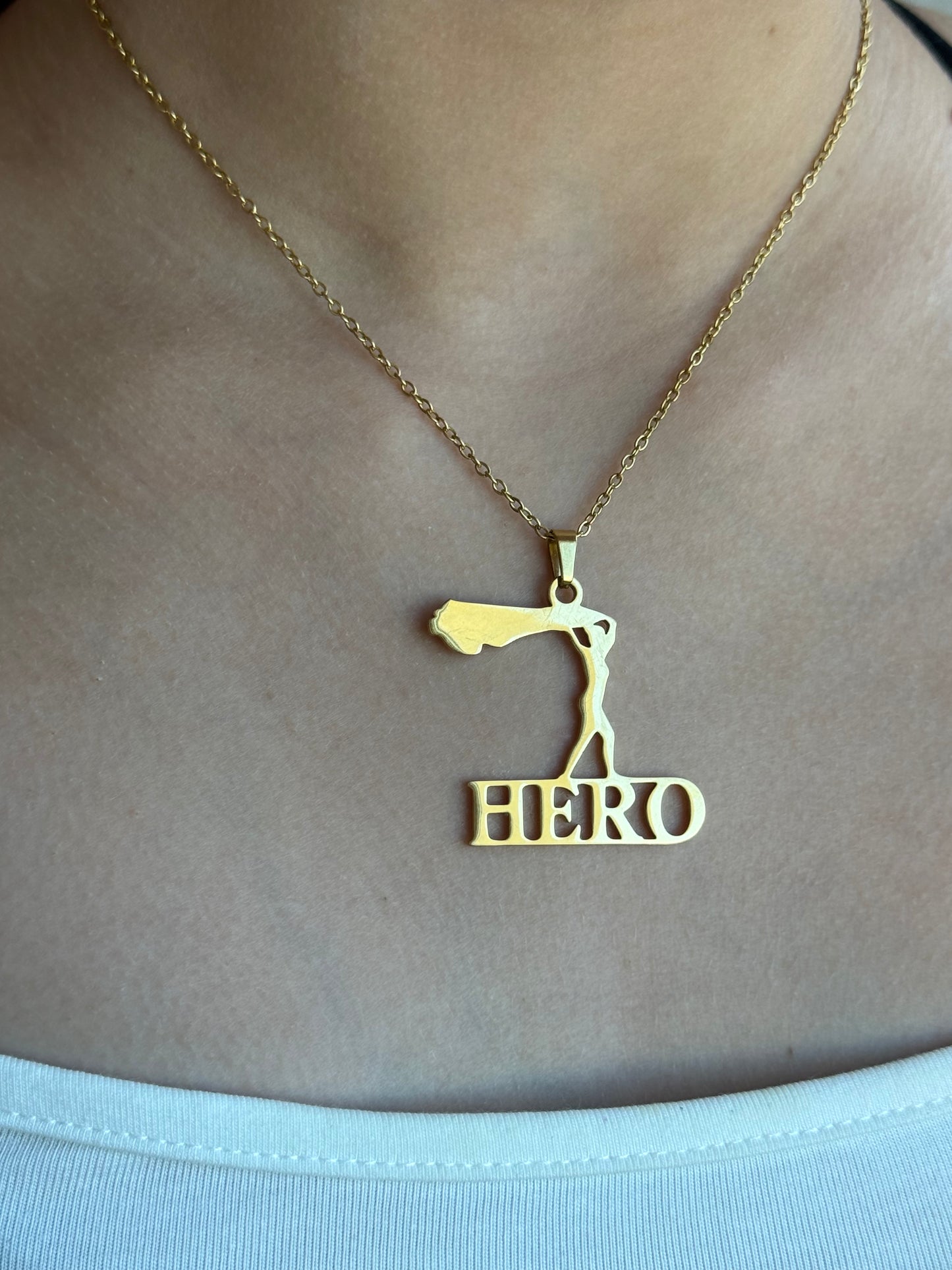 HERO Logo Kette