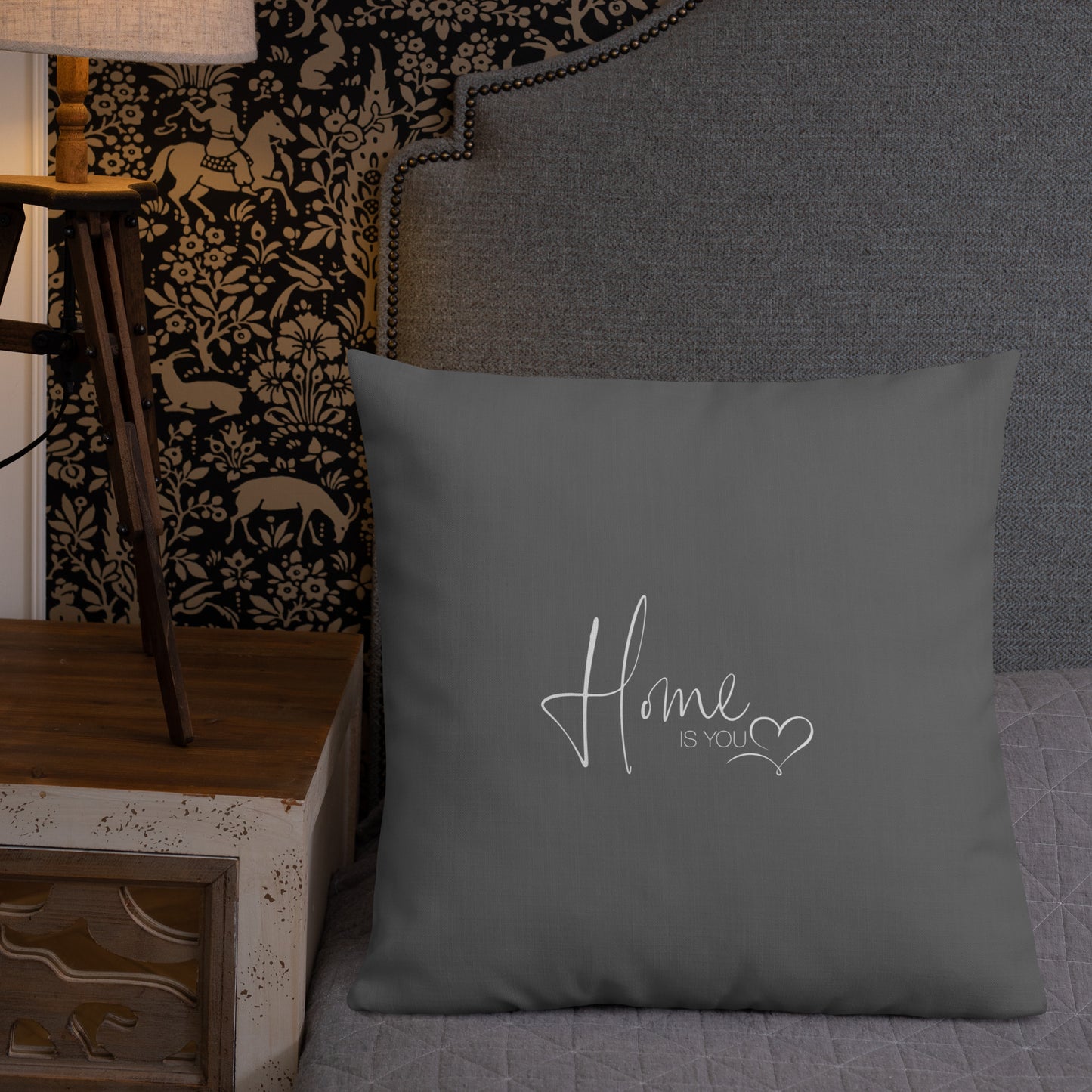 Premium-Kissen "HOME IS YOU"